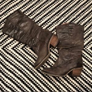 Steve Madden Gammbble Cowboy Boots